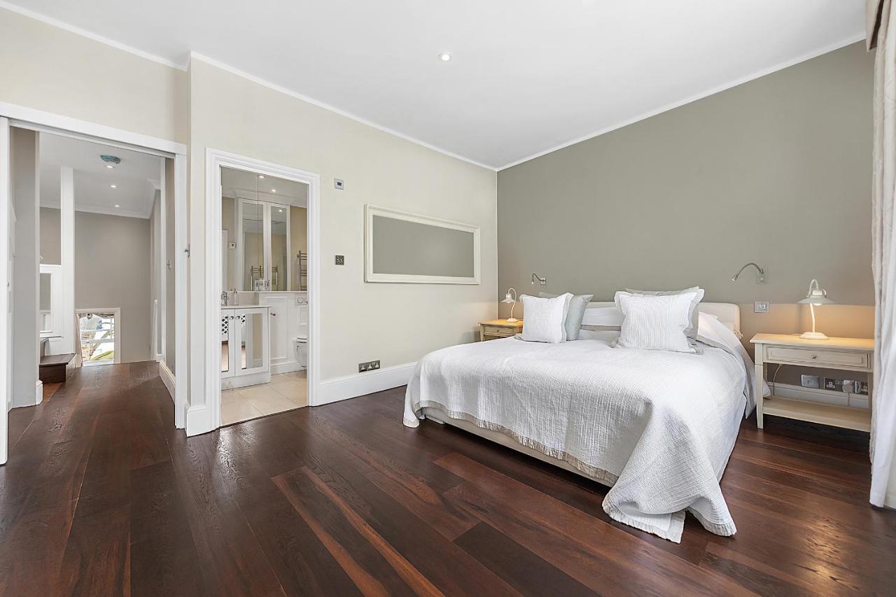 Veeve - Roof Terrace Views In Chelsea * Londra